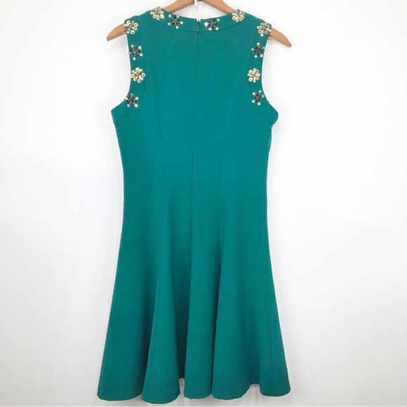 Belle by Badgley Mischka Green Cocktail Dress with Sequin Snowflake Collar - Picture 8 of 16
